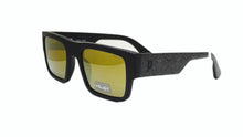 Load image into Gallery viewer, POLICE Sunglasses Bold temples dead printed
